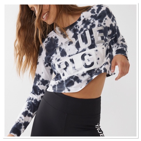 True Religion Women’s Long Sleeve Tie Dye Crop Lamar Tee Shirt NWT - Picture 2 of 5